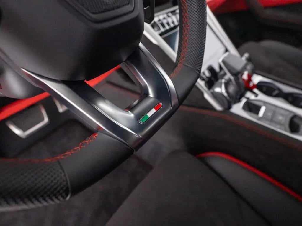 Lamborghini Urus S 23" AKRAPOVIC B&O PANO MASSAGE PARK-ASSIS 12/2023-photo-30