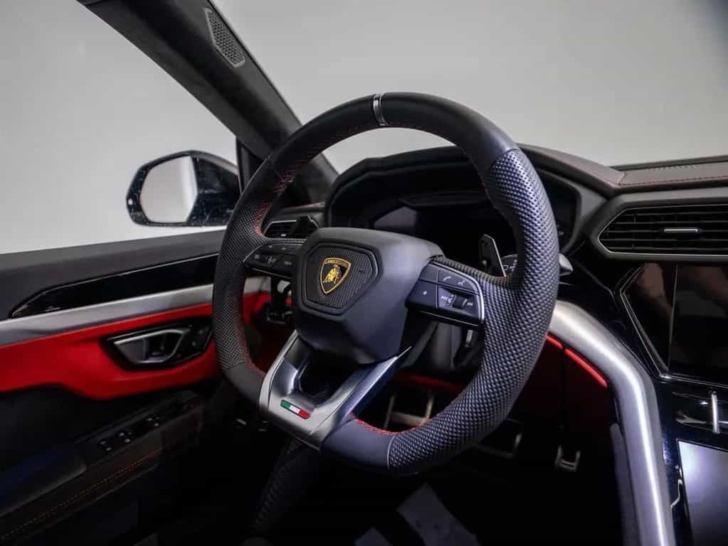 Lamborghini Urus S 23" AKRAPOVIC B&O PANO MASSAGE PARK-ASSIS 12/2023-photo-39