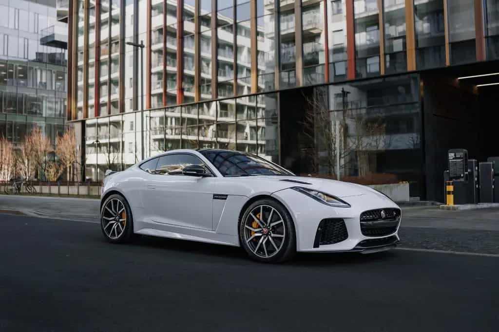 Jaguar F-Type 5.0 L V8 SVR / Perfect condition! 09/2016-photo-1