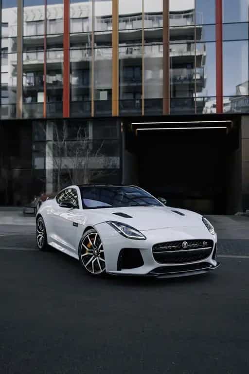 Jaguar F-Type 5.0 L V8 SVR / Perfect condition! 09/2016-photo-2