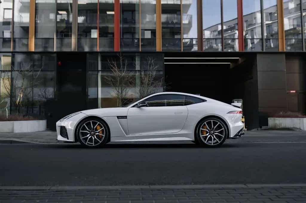 Jaguar F-Type 5.0 L V8 SVR / Perfect condition! 09/2016-photo-4