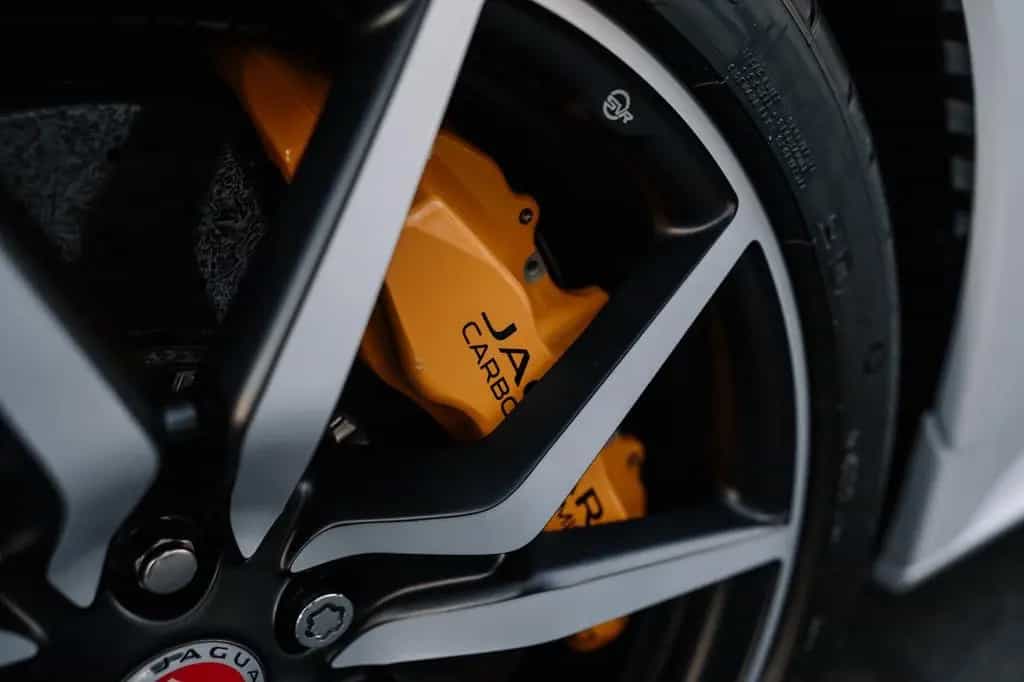 Jaguar F-Type 5.0 L V8 SVR / Perfect condition! 09/2016-photo-8
