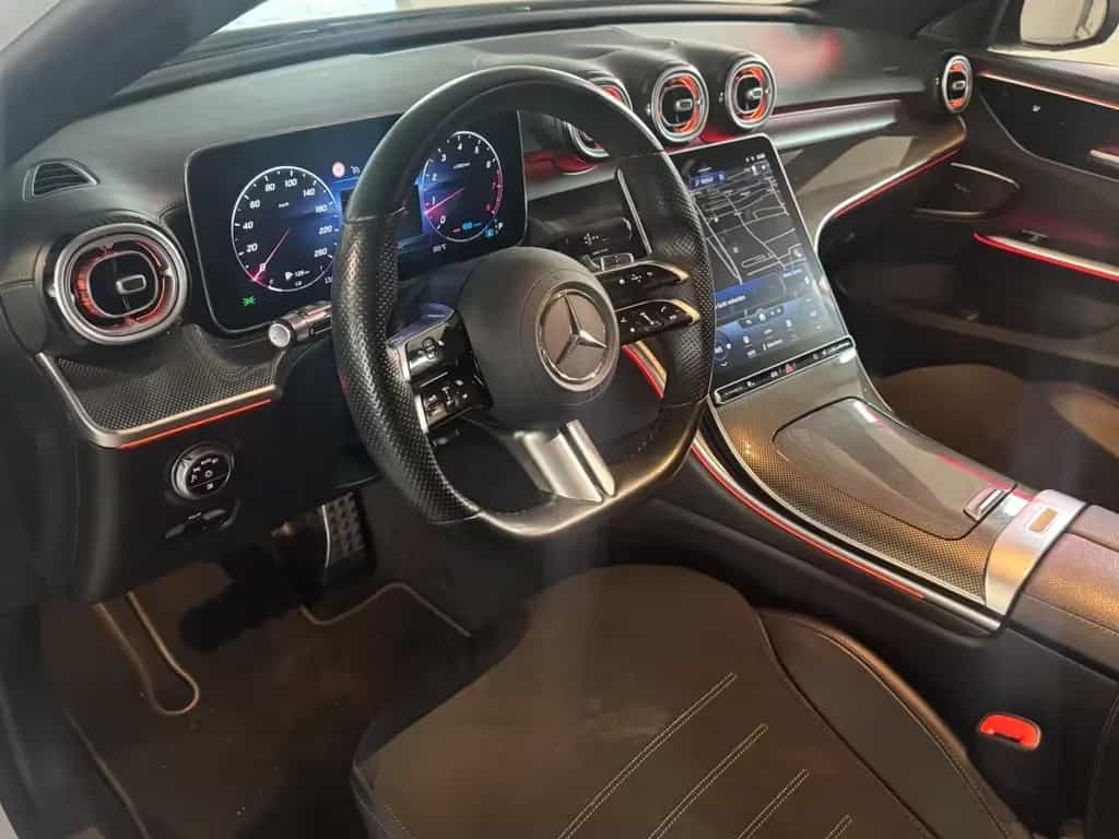 Mercedes-Benz C-Class 300 AMG-Line*PANO+NightPaket+Designo*1H U-Frei 12/2021-photo-19