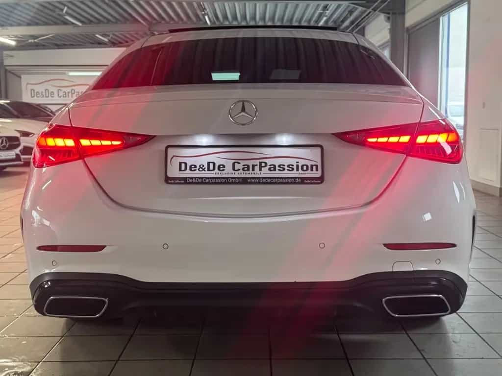 Mercedes-Benz C-Class 300 AMG-Line*PANO+NightPaket+Designo*1H U-Frei 12/2021-photo-5
