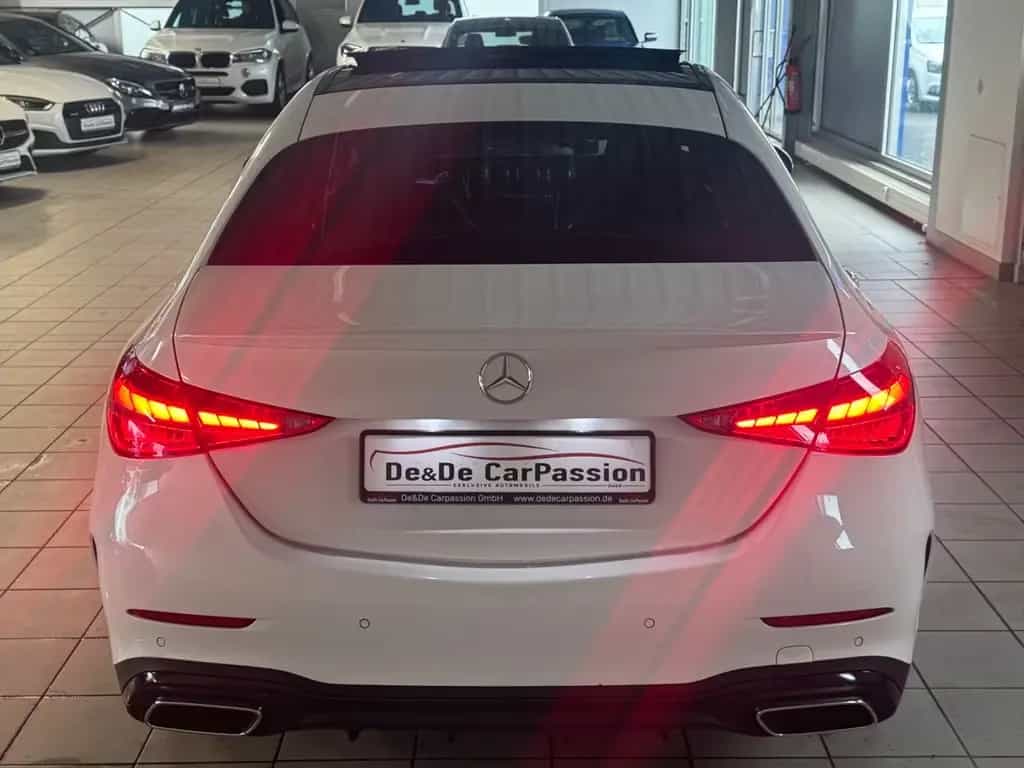 Mercedes-Benz C-Class 300 AMG-Line*PANO+NightPaket+Designo*1H U-Frei 12/2021-photo-9