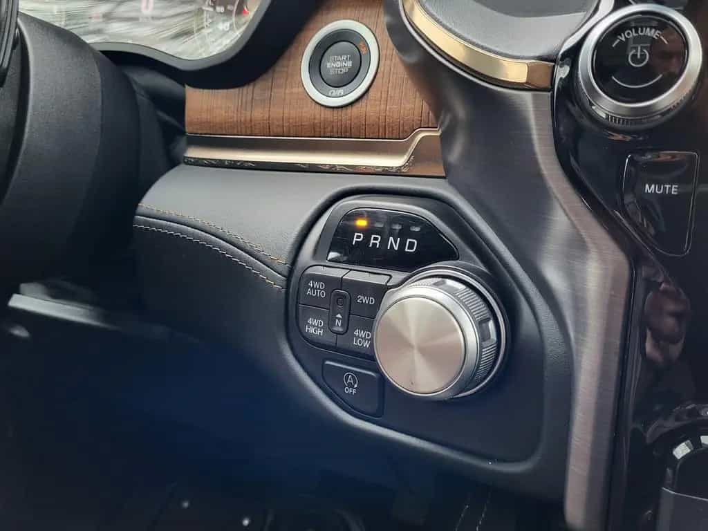 Dodge RAM 1500 5.7 V8 LPG Laramie Longhorn Edition 02/2019-photo-13