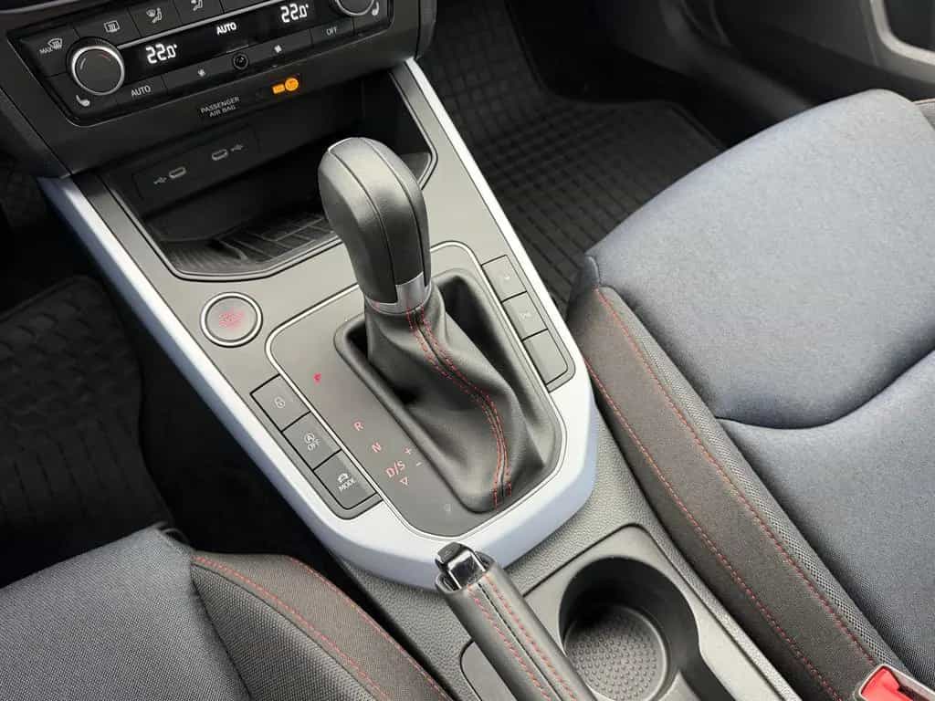 Seat Arona 1.0 TSI DSG FR LED NAVI 12/2024-photo-25