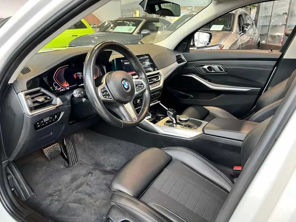 BMW 320 i Touring Sport Line PANO ACC LASER RFK 02/2020-photo-10