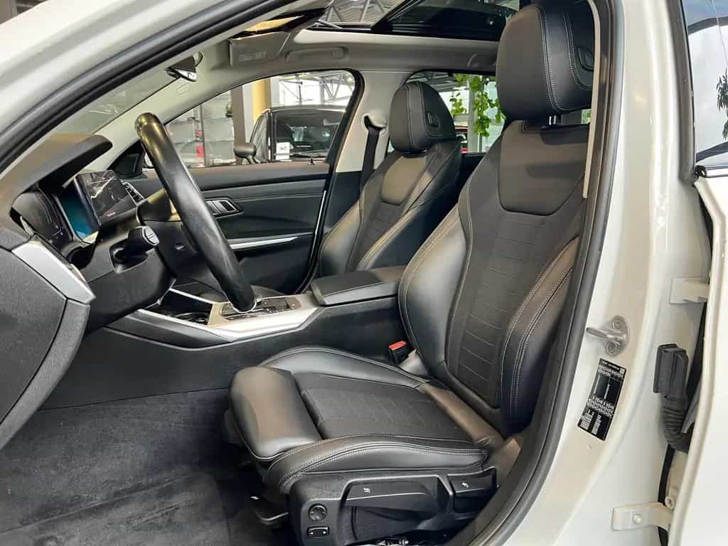 BMW 320 i Touring Sport Line PANO ACC LASER RFK 02/2020-photo-11