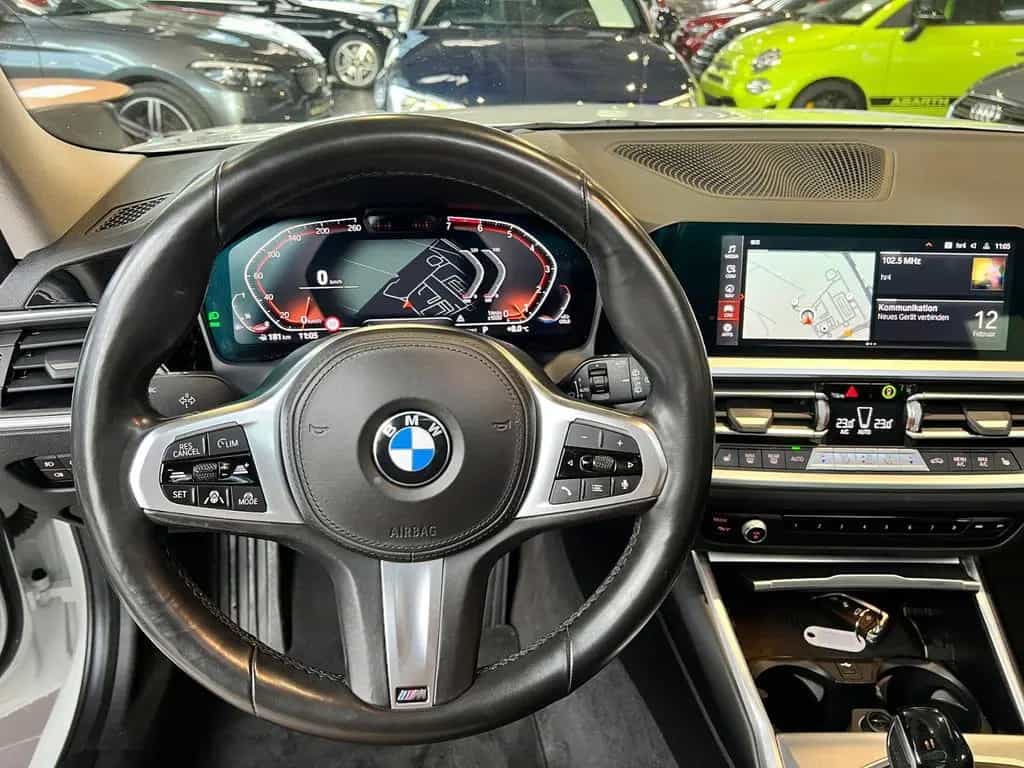 BMW 320 i Touring Sport Line PANO ACC LASER RFK 02/2020-photo-12