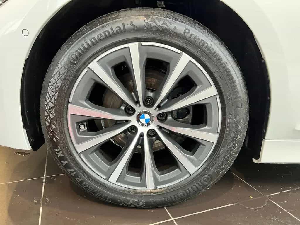 BMW 320 i Touring Sport Line PANO ACC LASER RFK 02/2020-photo-29