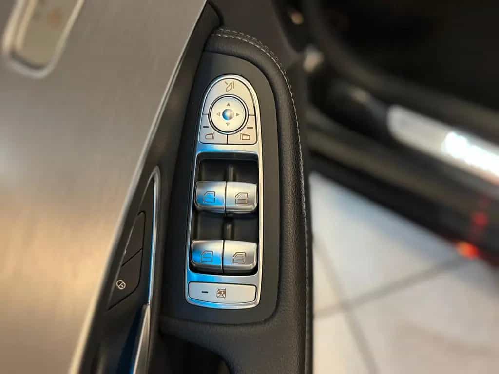 Mercedes-Benz C-Class 200T AMG 9G-Tr. Rü-Ka SHZ LED Ambiente Navi 04/2018-photo-12
