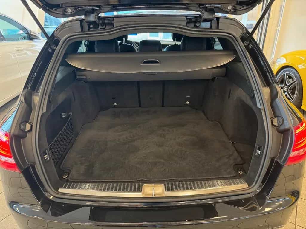 Mercedes-Benz C-Class 200T AMG 9G-Tr. Rü-Ka SHZ LED Ambiente Navi 04/2018-photo-5