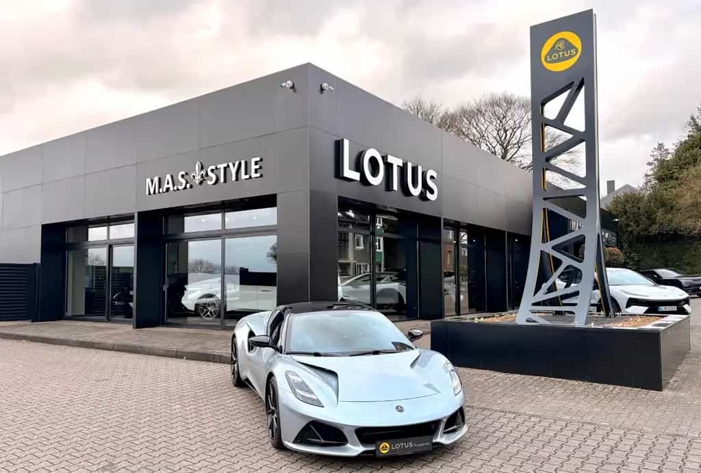 Lotus Emira i4 Turbo SE Lotus Wuppertal 03/2026-photo-0