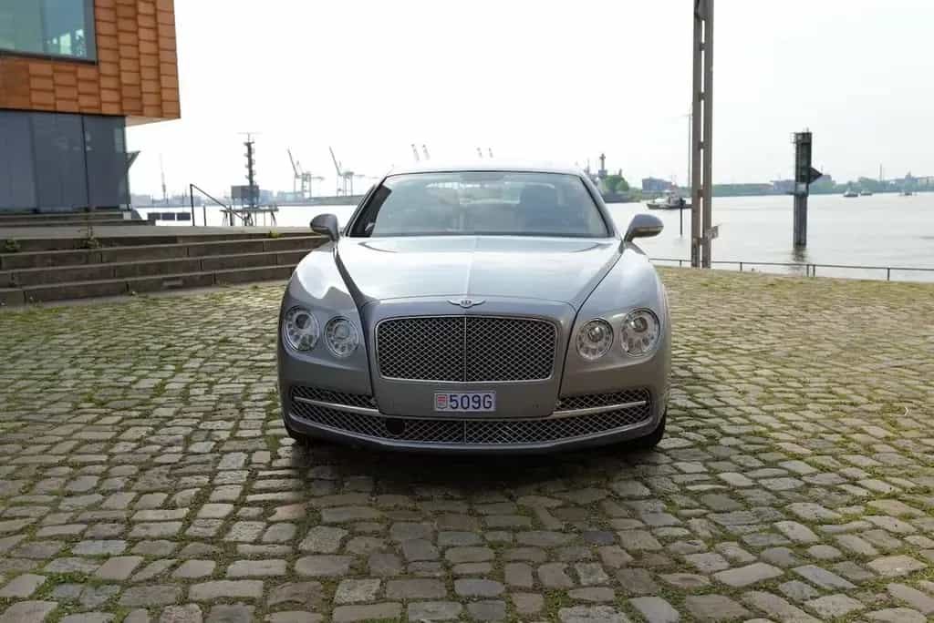 Bentley Flying Spur 6.0 W12 06/2015-photo-1