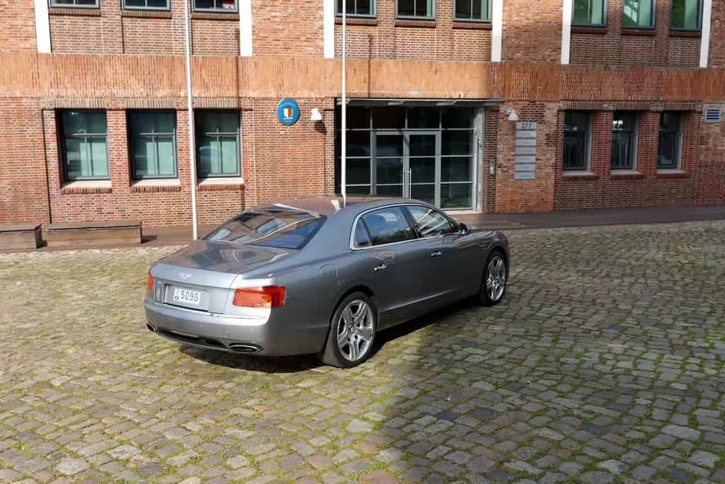 Bentley Flying Spur 6.0 W12 06/2015-photo-4