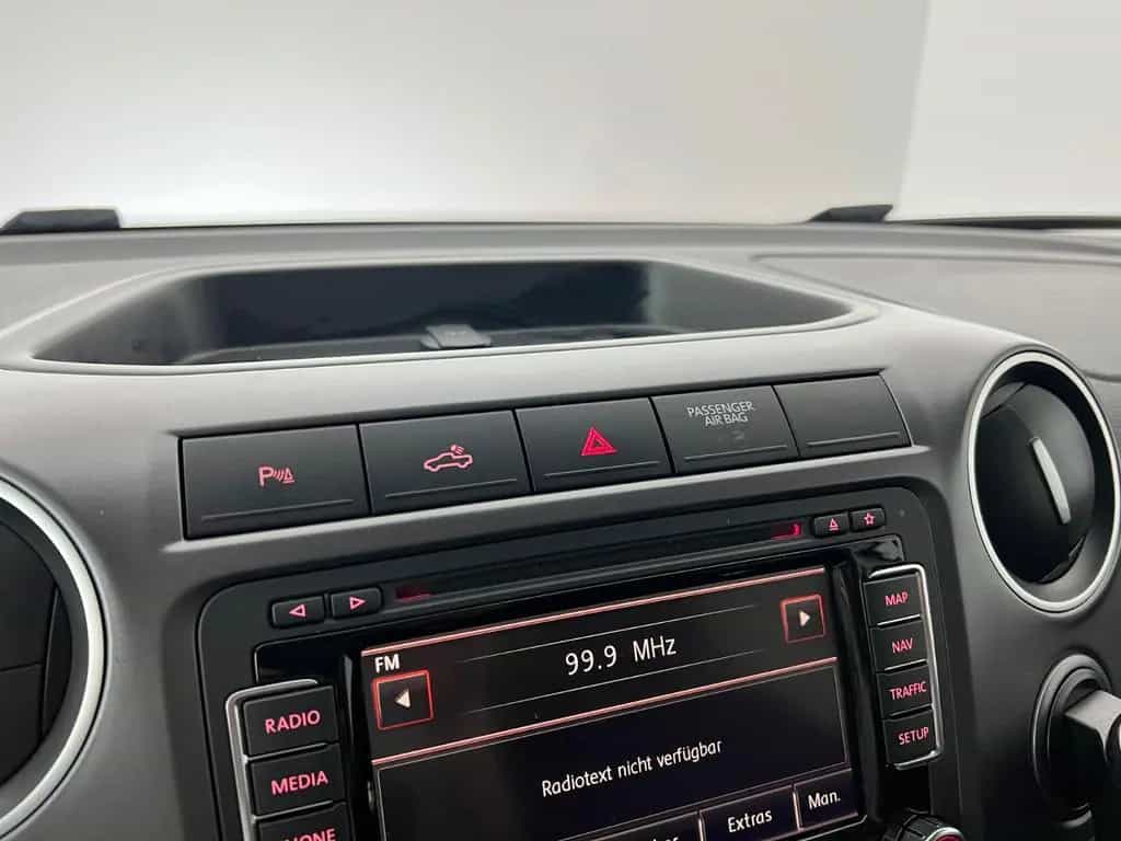 Volkswagen Amarok 12/2016-photo-21