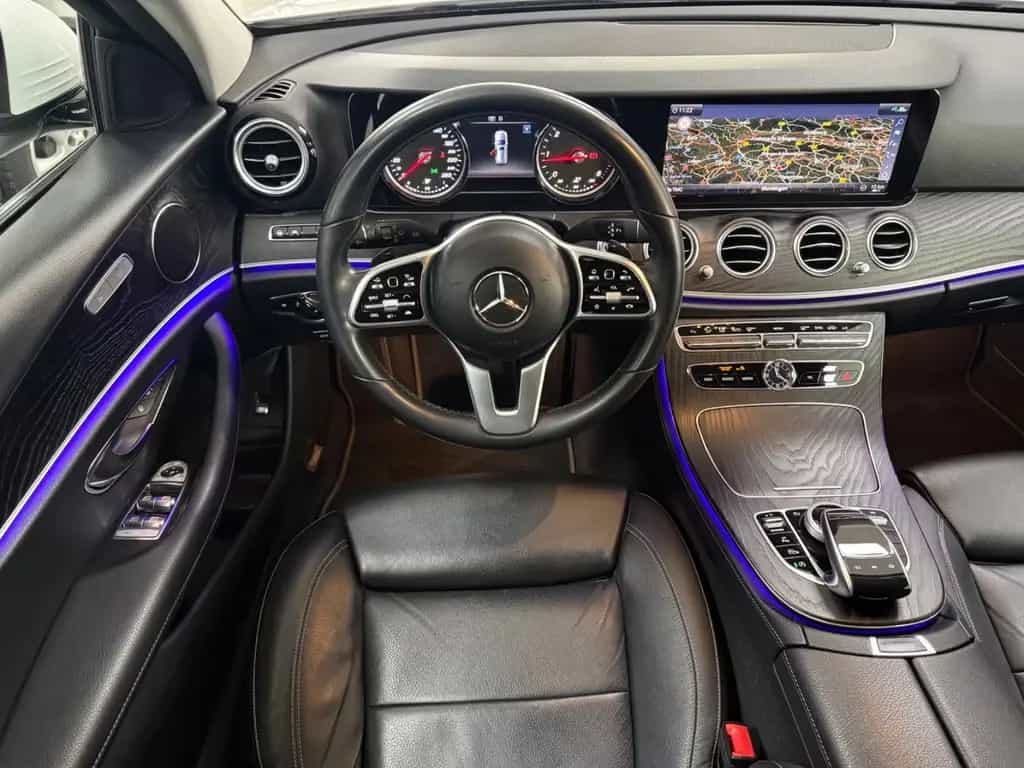 Mercedes-Benz E-Class d T*AVANTGARDE*LEDER*360°*AMG 19''*8-FACH* 10/2019-photo-21