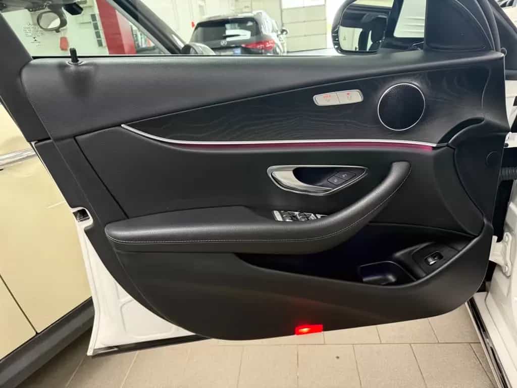 Mercedes-Benz E-Class d T*AVANTGARDE*LEDER*360°*AMG 19''*8-FACH* 10/2019-photo-23