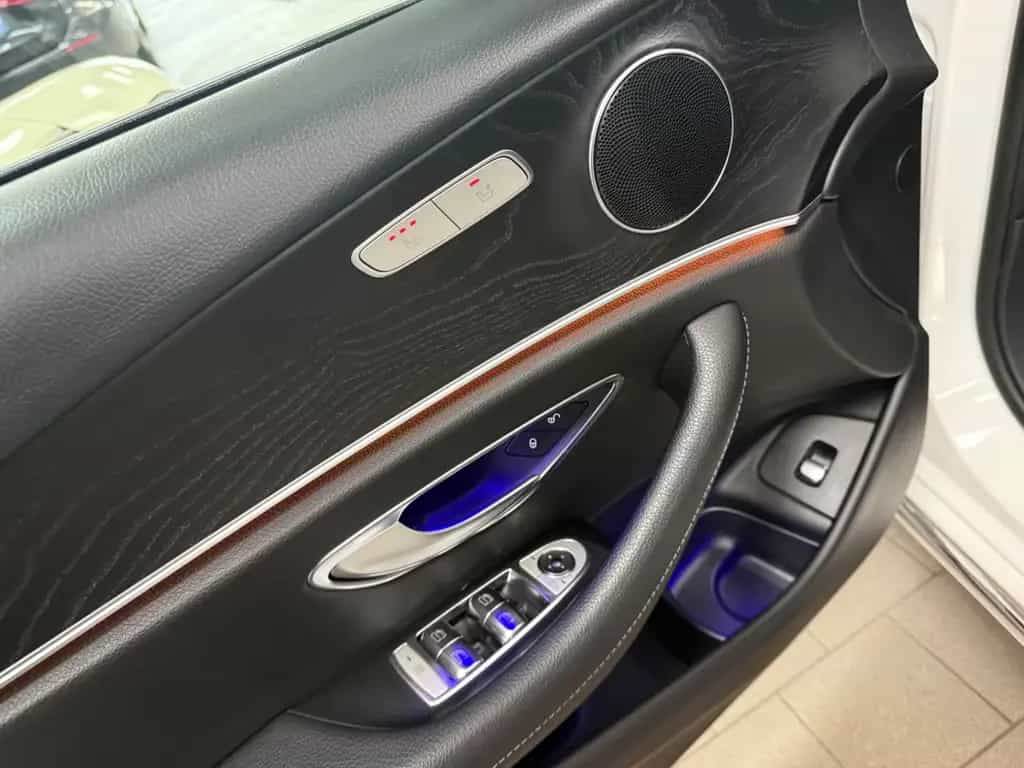 Mercedes-Benz E-Class d T*AVANTGARDE*LEDER*360°*AMG 19''*8-FACH* 10/2019-photo-24