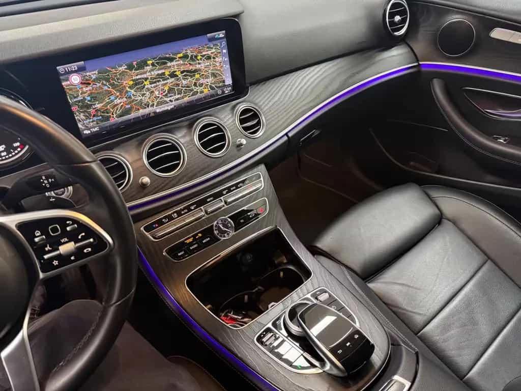 Mercedes-Benz E-Class d T*AVANTGARDE*LEDER*360°*AMG 19''*8-FACH* 10/2019-photo-34