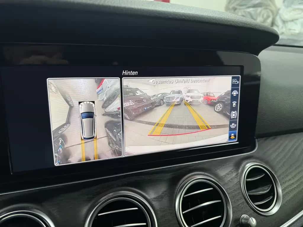 Mercedes-Benz E-Class d T*AVANTGARDE*LEDER*360°*AMG 19''*8-FACH* 10/2019-photo-36