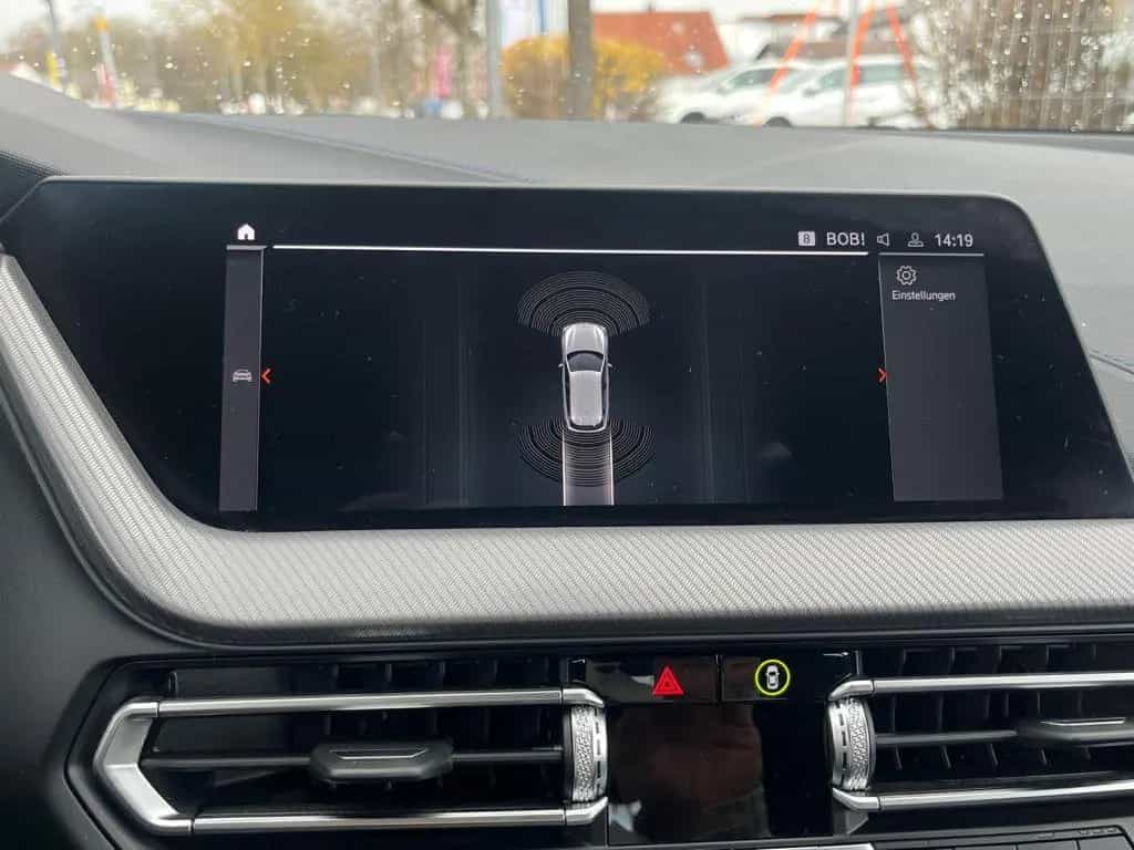BMW M135 xDrive 02/2021-photo-11