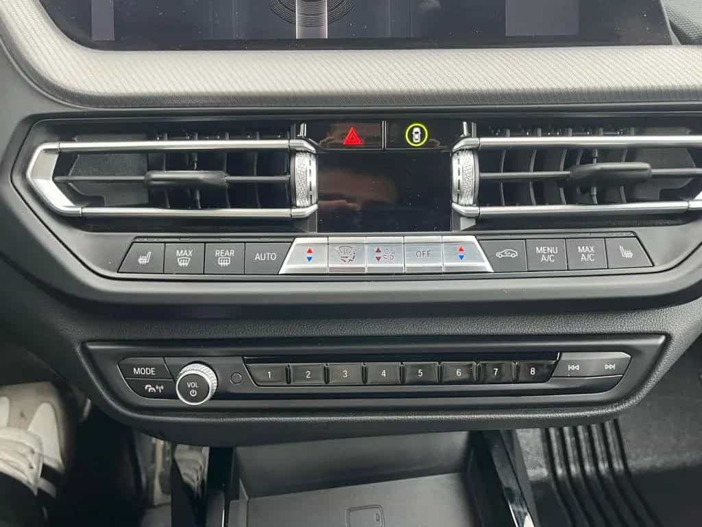 BMW M135 xDrive 02/2021-photo-12