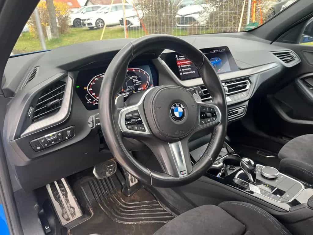 BMW M135 xDrive 02/2021-photo-5