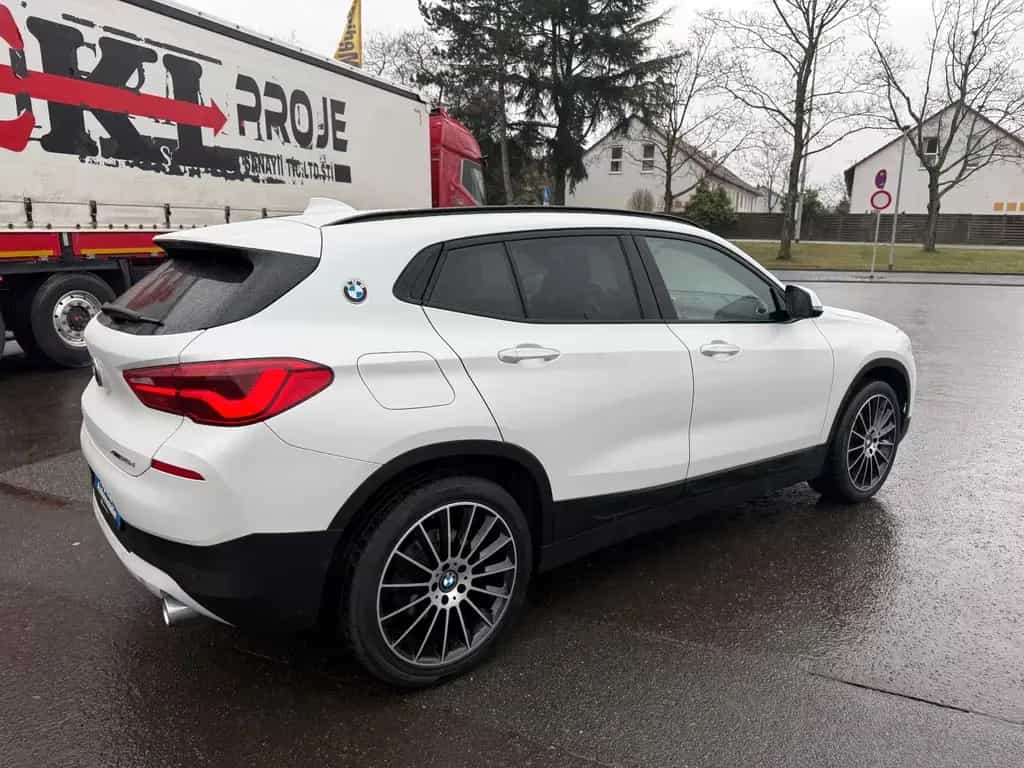 BMW X2 BMW X2 xDrive 20 d Advantage Sport-Paket AHK 11/2018-photo-4