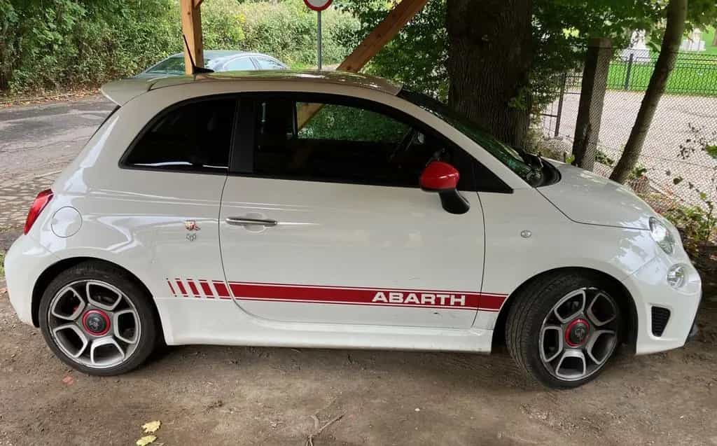 Abarth 14800 EUR netto 500 595 1.4 T-Jet 16V 09/2021-photo-3