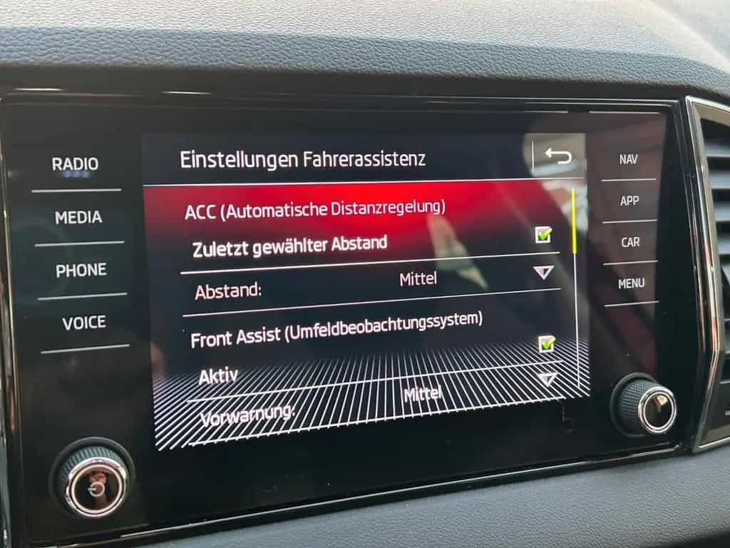 Skoda Karoq "Drive 125" 1.5 DSG Assist+ HU/Insp neu 03/2020-photo-12