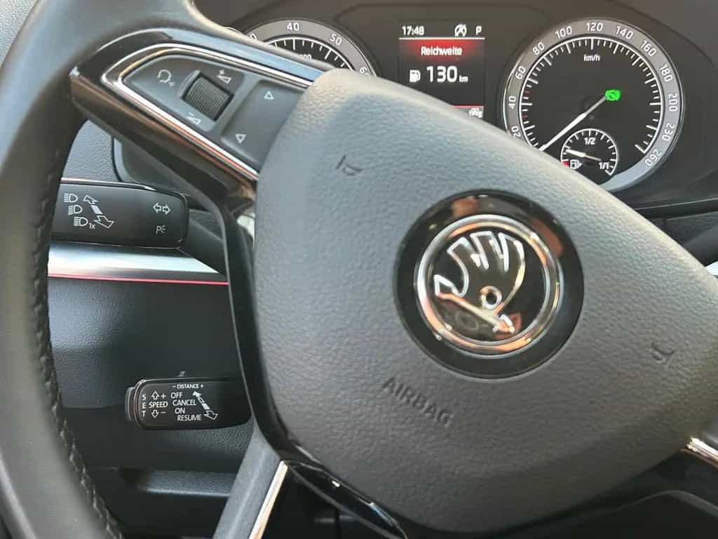 Skoda Karoq "Drive 125" 1.5 DSG Assist+ HU/Insp neu 03/2020-photo-25