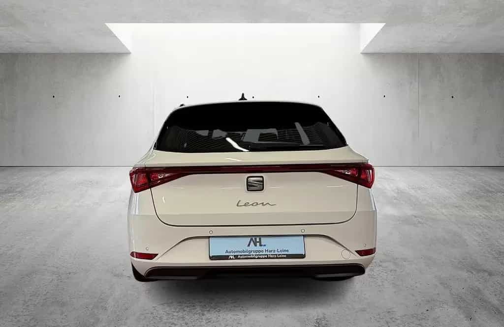 Seat Leon Sportstourer 1.5 eTSI Style Edition DSG LED 07/2024-photo-4