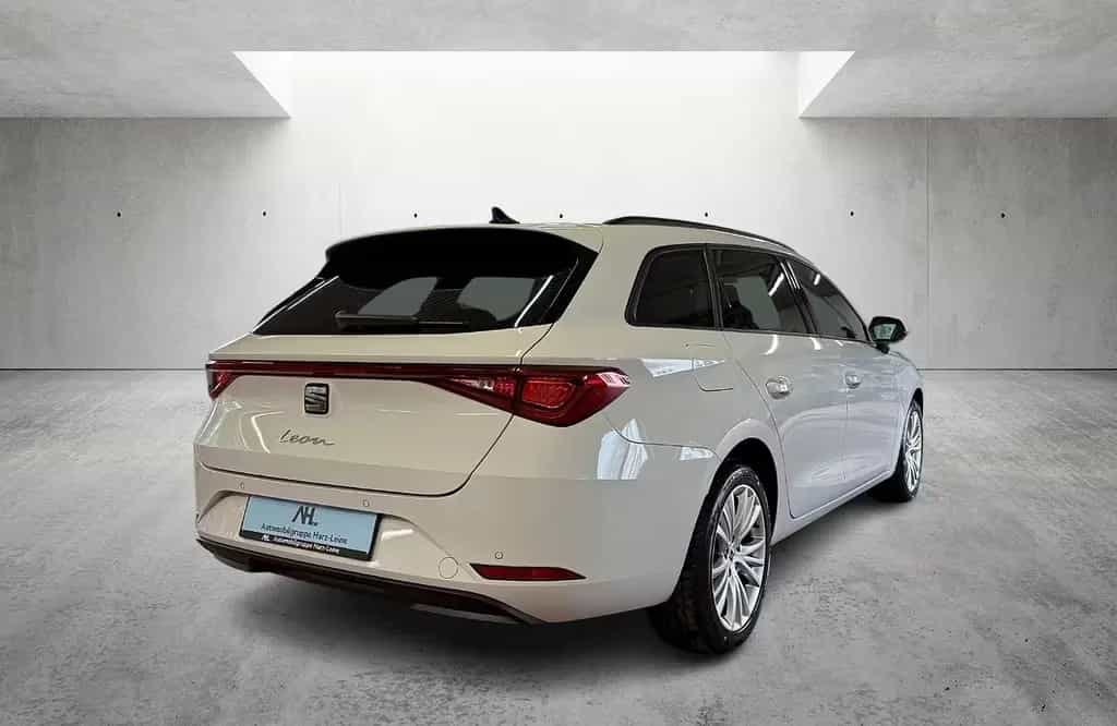 Seat Leon Sportstourer 1.5 eTSI Style Edition DSG LED 07/2024-photo-5