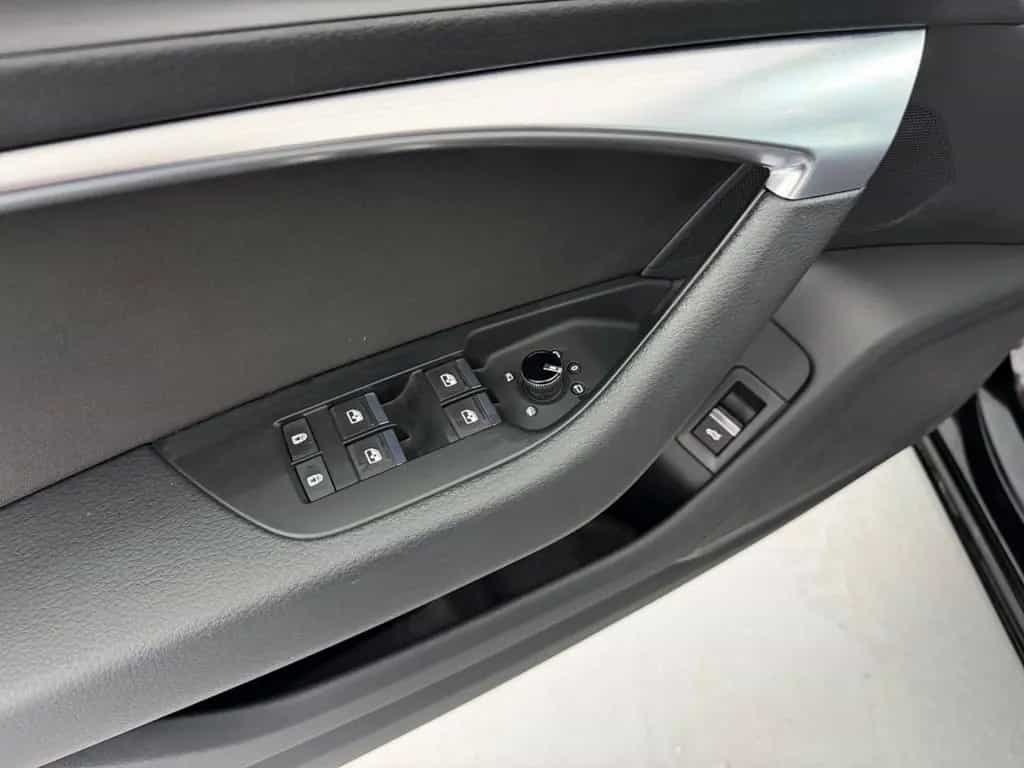 Audi A6 Avant 40 TDI*AHK*LED*Pano*Kamera* 08/2021-photo-11