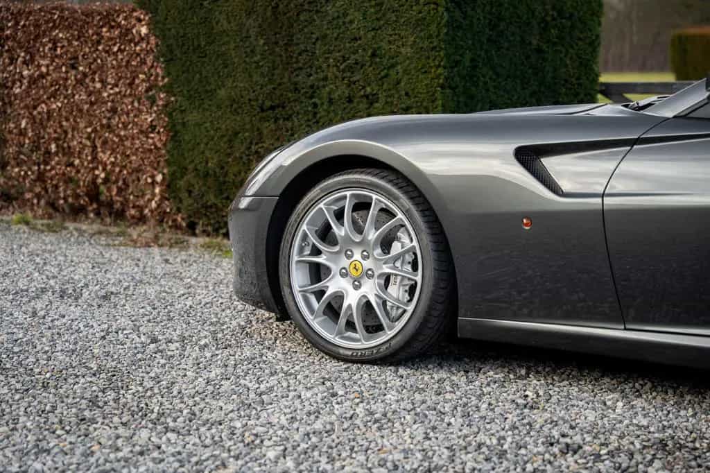 Ferrari 599 GTB F1 - 1 Owner 05/2007-photo-9