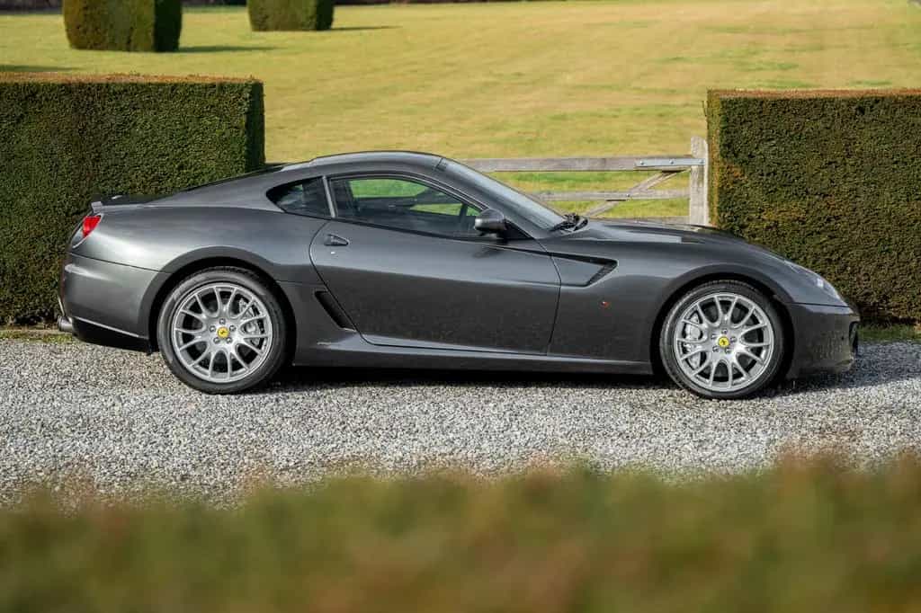 Ferrari 599 GTB F1 - 1 Owner 05/2007-photo-4