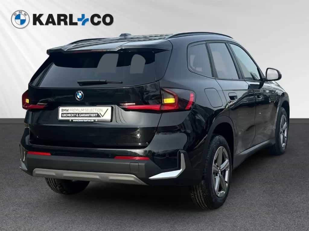 BMW X1 sDrive18d Sportsitze adapt. LED Aktivsitze 12/2022-photo-3