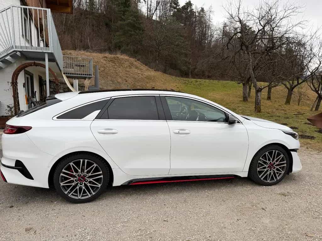 Kia ProCeed GT 1.6 T-GDI , AHK, 8xR,Panor, JBL, Allr 12/2023-photo-2