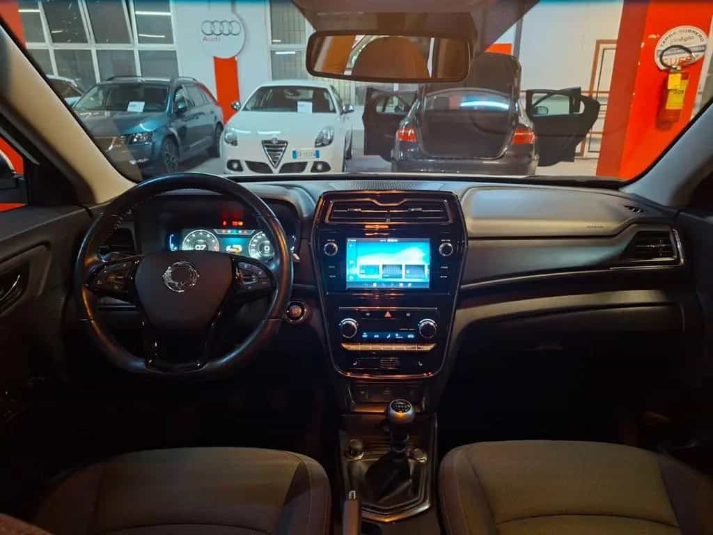 Ssangyong Tivoli 1.5 GDI Turbo Exclusive C.LEGA 01/2021-photo-12