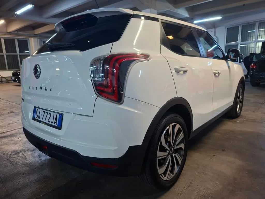 Ssangyong Tivoli 1.5 GDI Turbo Exclusive C.LEGA 01/2021-photo-4