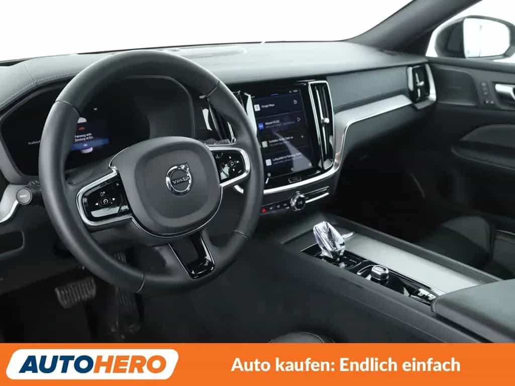 Volvo S60 2.0 B5 Mild-Hybrid Ultimate Dark AWD Aut*LED 10/2023-photo-10