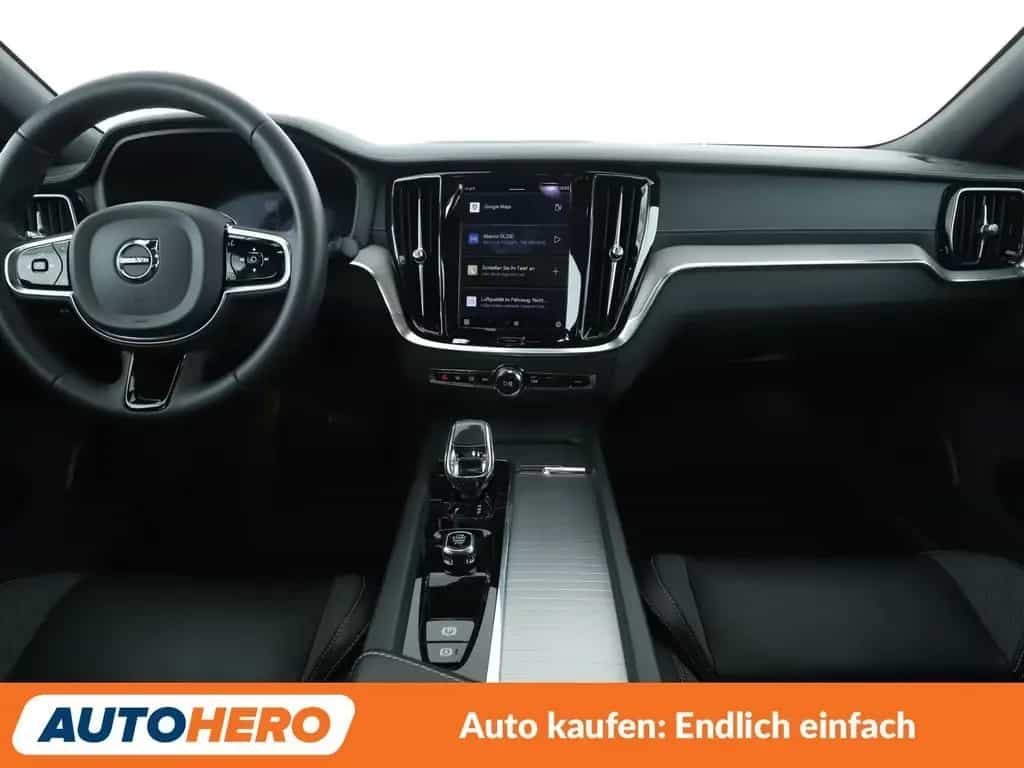 Volvo S60 2.0 B5 Mild-Hybrid Ultimate Dark AWD Aut*LED 10/2023-photo-11
