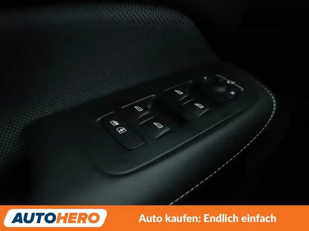 Volvo S60 2.0 B5 Mild-Hybrid Ultimate Dark AWD Aut*LED 10/2023-photo-23
