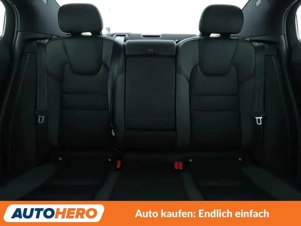 Volvo S60 2.0 B5 Mild-Hybrid Ultimate Dark AWD Aut*LED 10/2023-photo-31