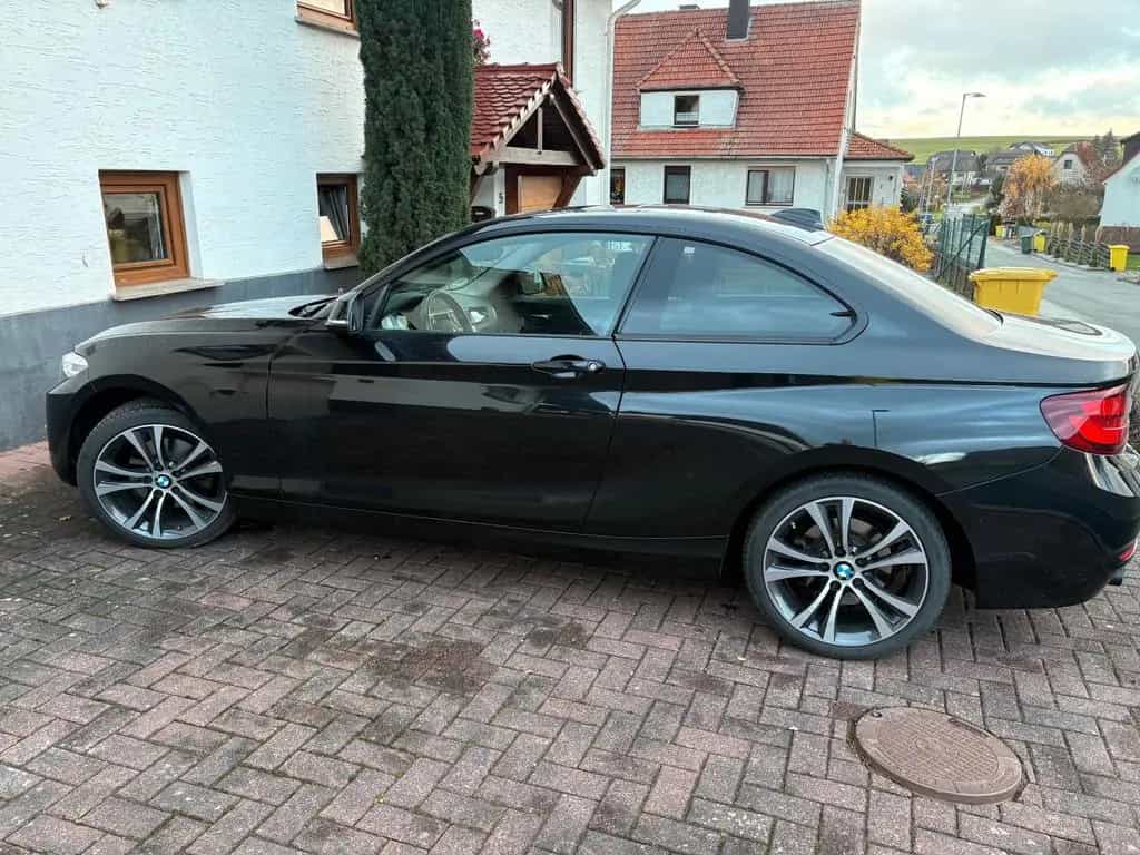 BMW 2 Series 220i Coupé Sport Line 05/2021-photo-11