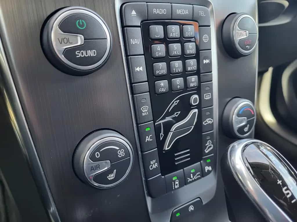 Volvo V40 Cross Country You! AWD,Standheizung 11/2014-photo-11