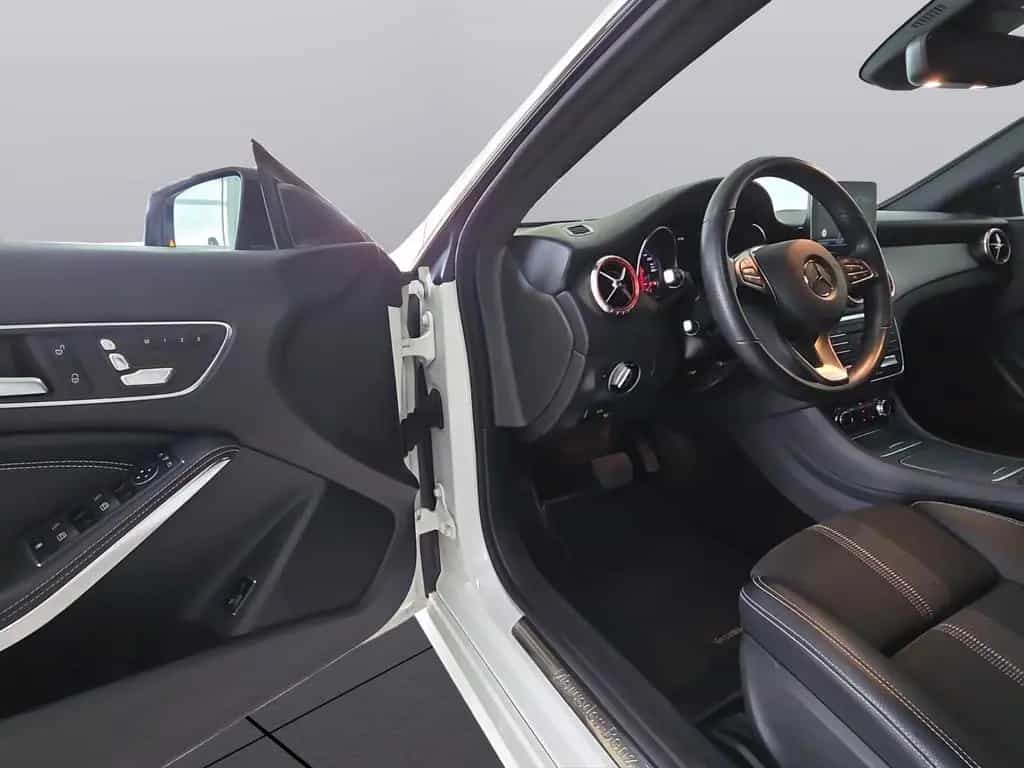 Mercedes-Benz CLA Shooting Brake CLA 250 Shooting Brake*PANO*LED*TWA*Kamera* 04/2019-photo-10