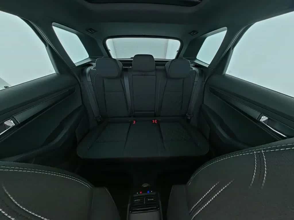 Skoda Karoq Sportline AHK|Navi|360°Kamera|Winter-Paket 01/2023-photo-17